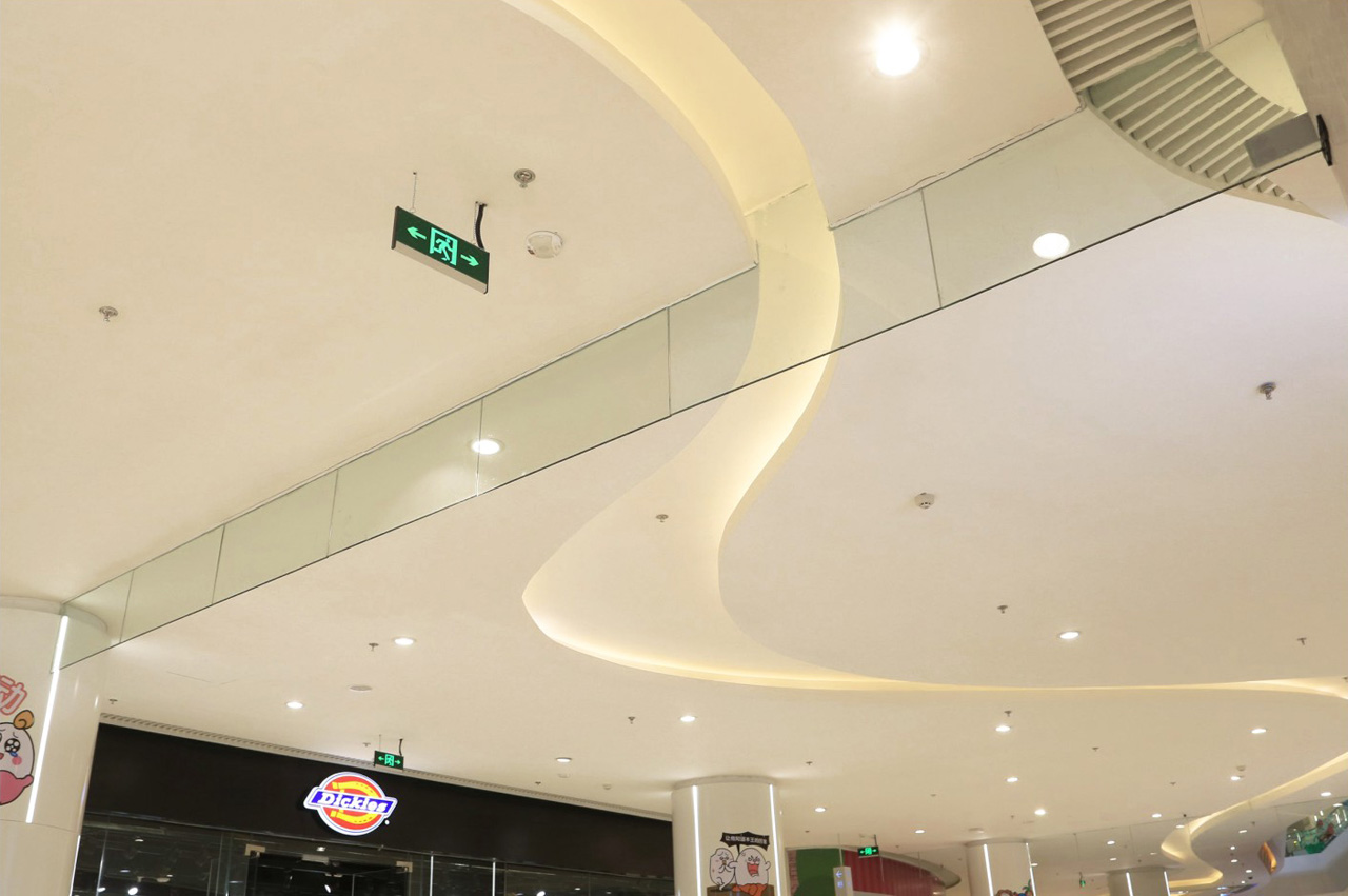 玻璃固定式擋煙垂壁