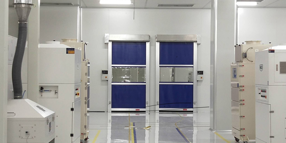 蜂巢能源科技軟簾快速門應(yīng)用